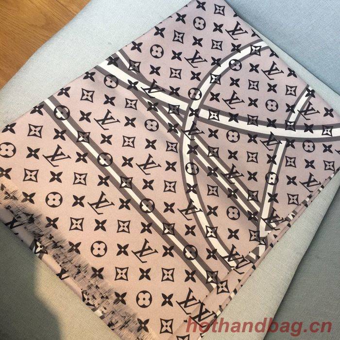 Louis Vuitton Scarf LVS00131